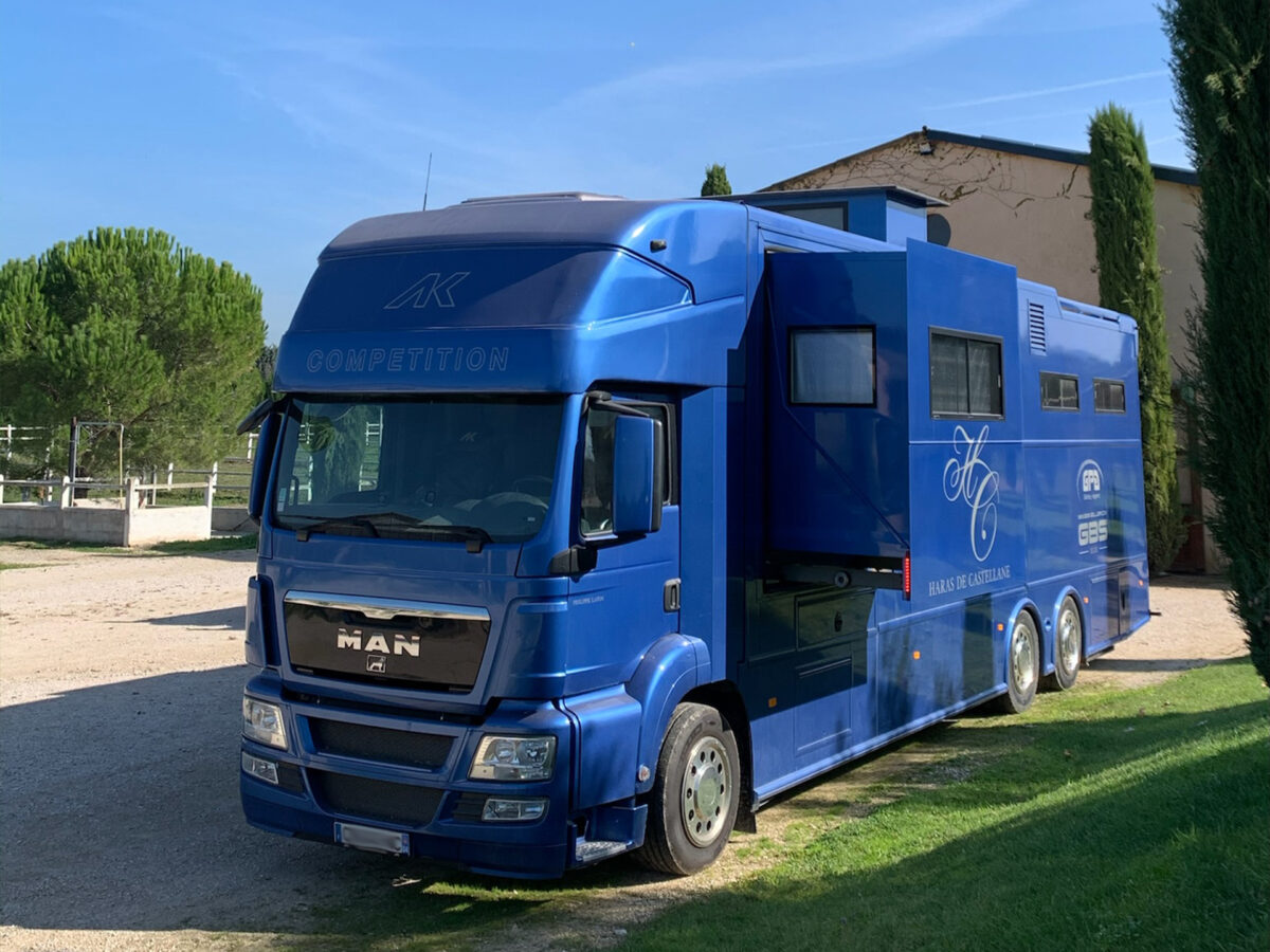 Camion transport compétition - Haras de Castellane